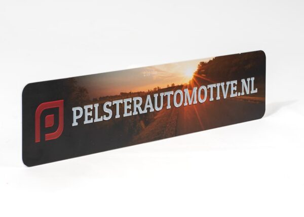 Start Het Jaar Met Een Frisse Showroom - Pelsterautomotive.nl