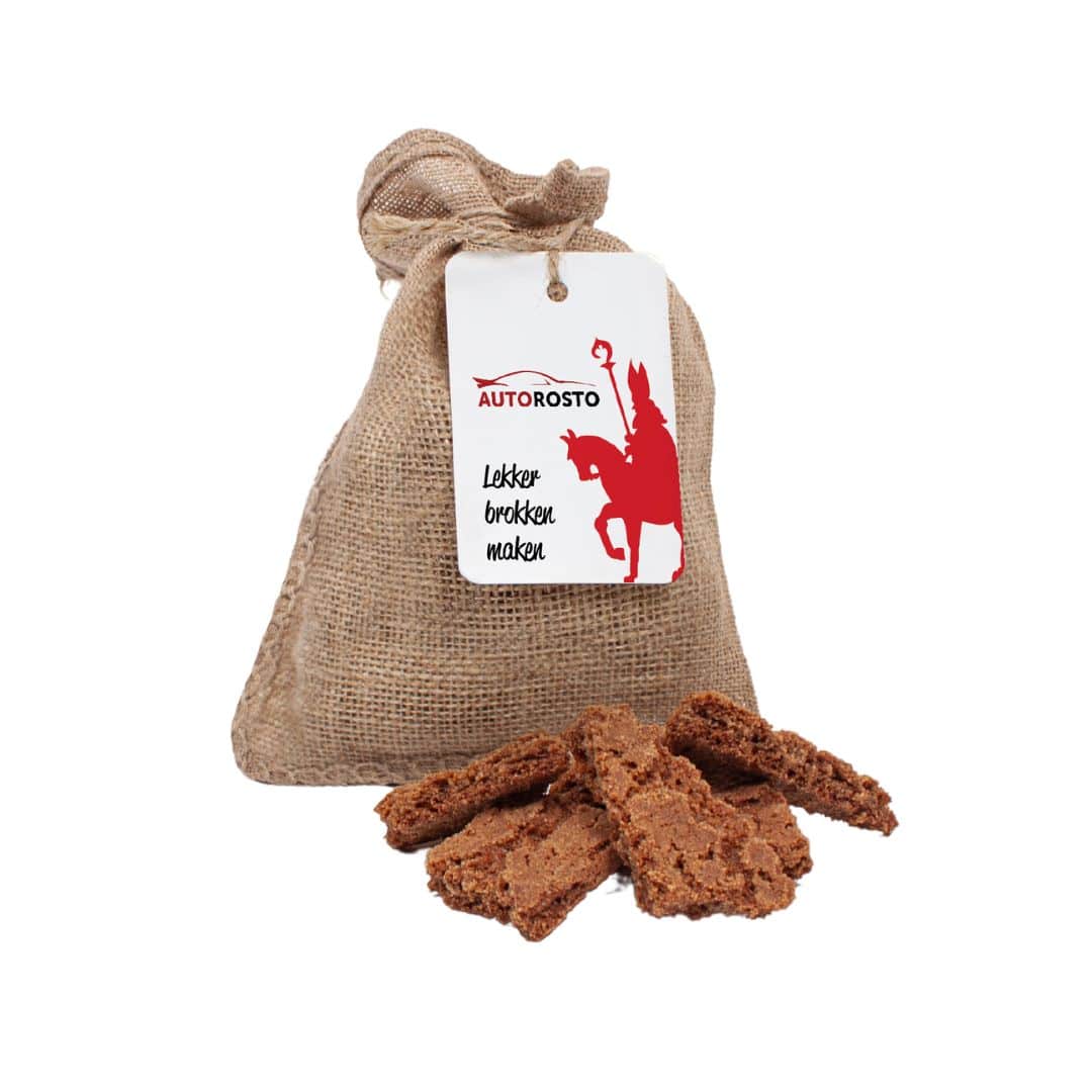 Speculaas brokken in een jute zakje